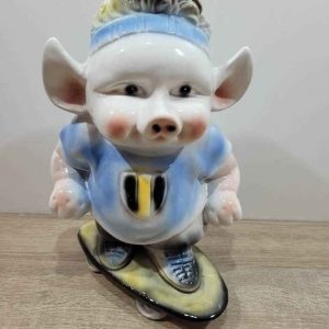 HUCHA DE CERDO EN PATIN