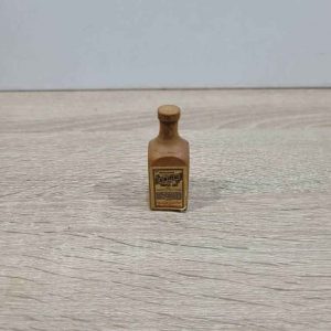 BOTELLA COINTREAU CON DADOS