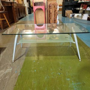 MESA BAJA DE CRISTAL