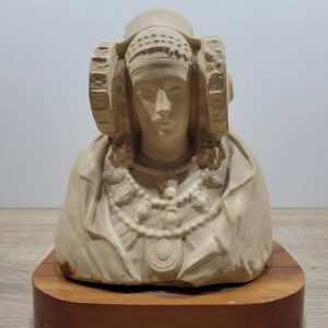 FIGURA DE LA DAMA DE ELCHE