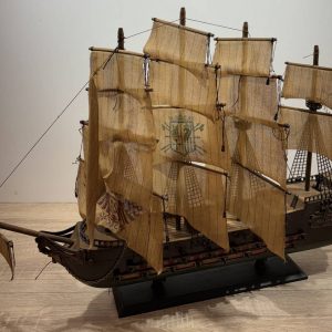 MAQUETA DE VELERO ANTIGUO DETALLADO
