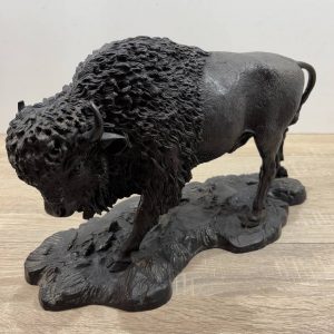 BÚFALO O BISONTE EN YESO