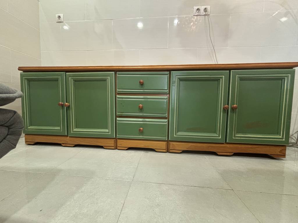 APARADOR DE SALON RUSTICO DE COLOR VERDE