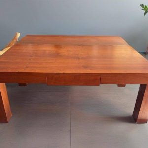 MESA DE CENTRO DE MADERA MACIZA