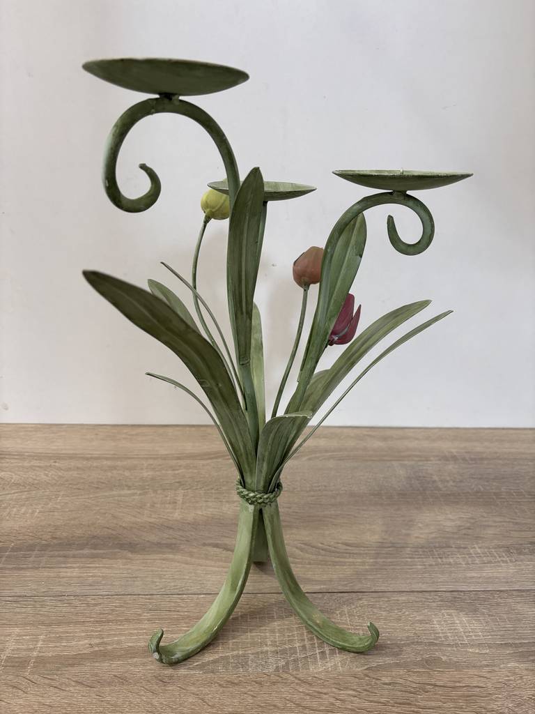 CANDELABRO DE METAL FLORAL - Imagen 2