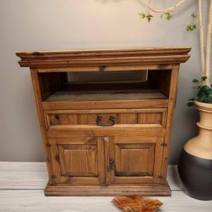 MESA DE TV DE PINO MEXICANA