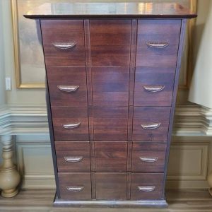 CÓMODA ALTA TONO WENGUE