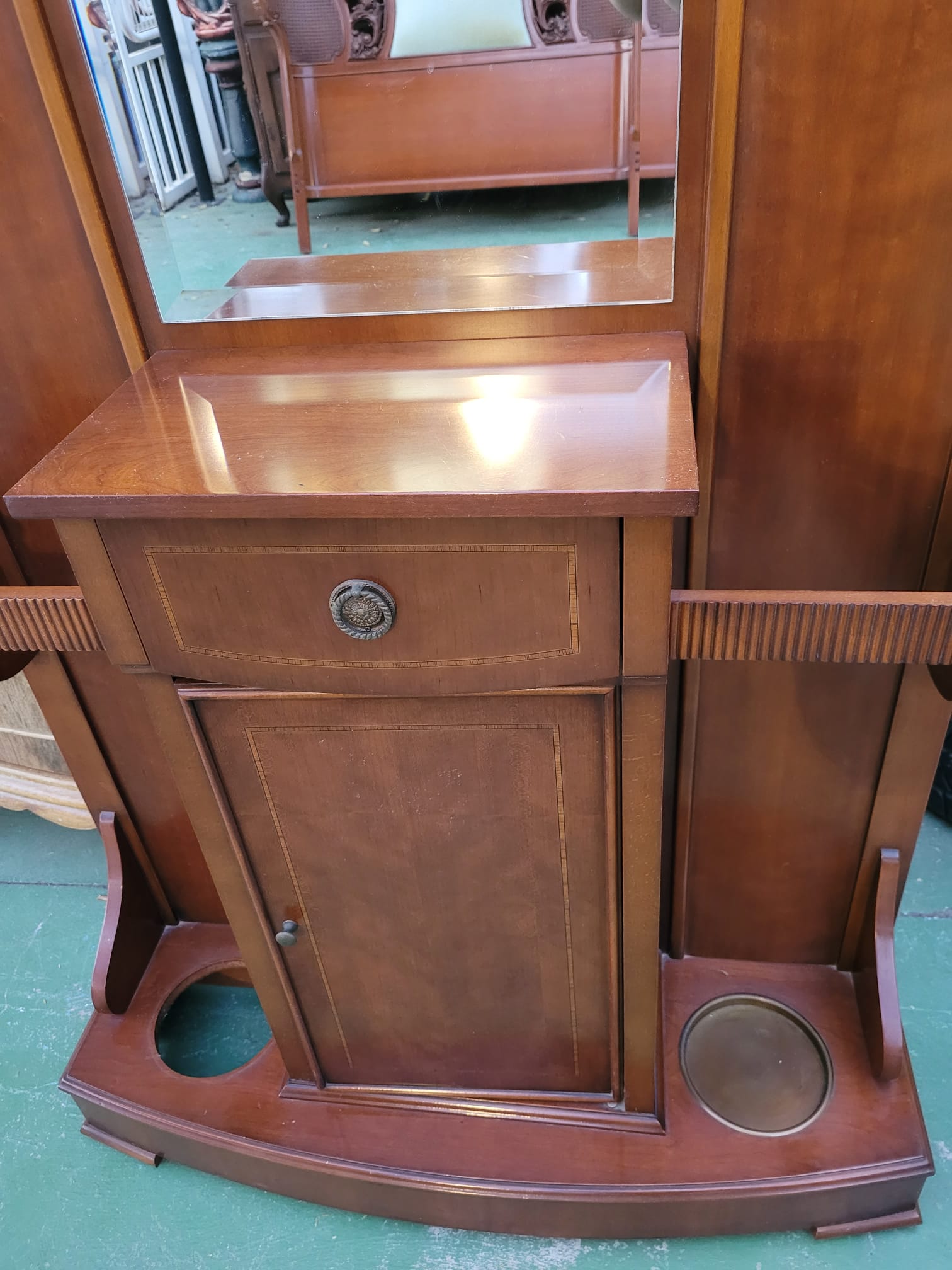 RECIBIDOR CON ESPEJO Y PARAGUERO - Imagen 3