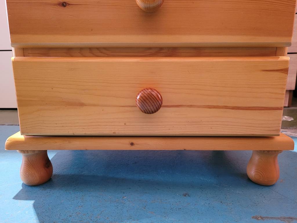 MESITA DE NOCHE DE PINO - Imagen 5