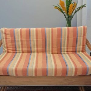SOFÁ CAMA LINEAS NARANJAS