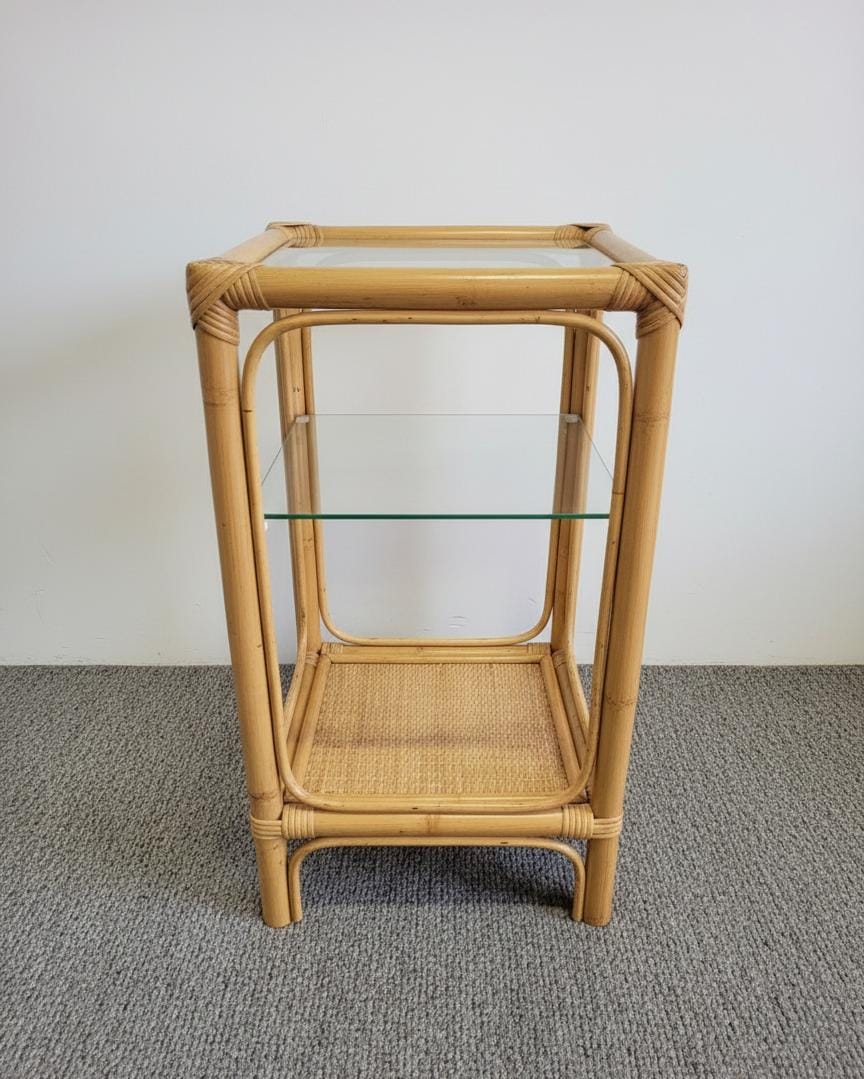 MESA AUXILIAR DE MIMBRE