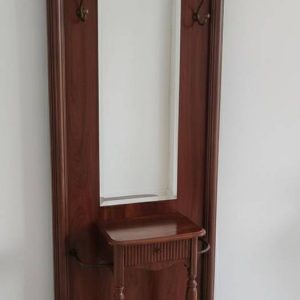 RECIBIDOR CON ESPEJO Y PARAGUERO