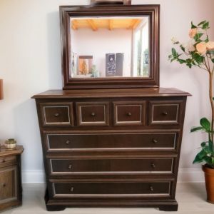 COMODA DE MADERA CON ESPEJO