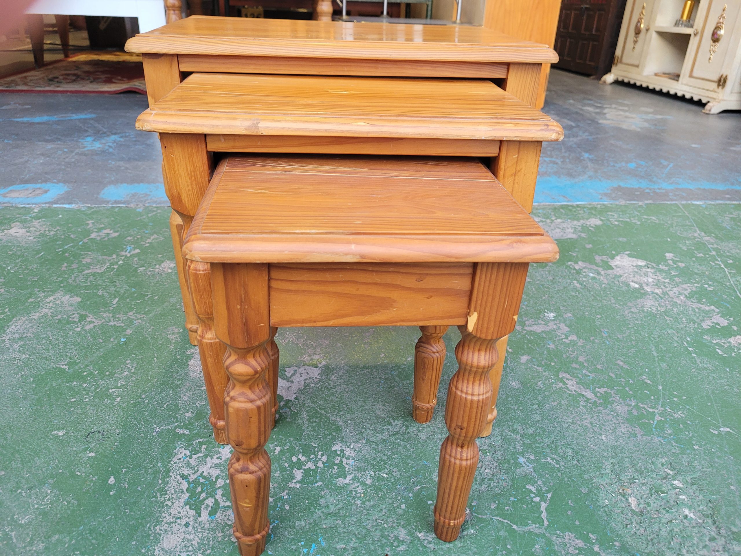 JUEGO DE 3 MESAS NIDO - Imagen 3