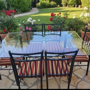 MESA DE COMEDOR DE JARDÍN EN FORJA