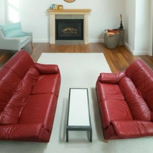 SET DE SOFÁS EN CUERO COLOR ROJO