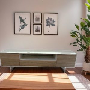 MUEBLE BAJO PARA TV / MINIMALISTA