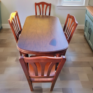 CONJUNTO DE COMEDOR EXTENSIBLE + 5 SILLAS