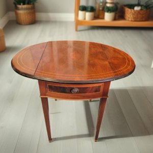 MESA PEMBROKE DE ESTILO Sheraton
