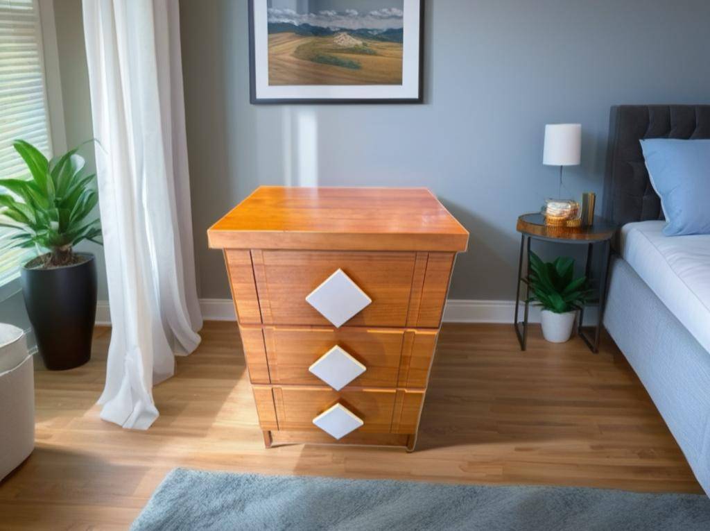 MESA DE NOCHE GEOMÉTRICA