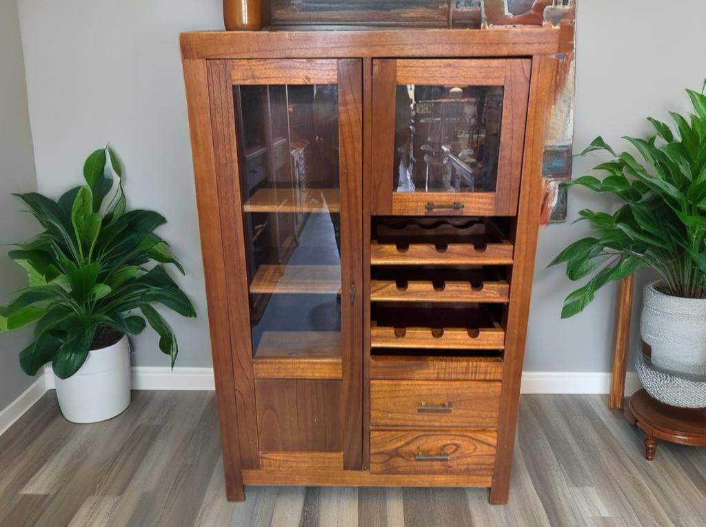MUEBLE BAR Y VITRINA CON BOTELLERO