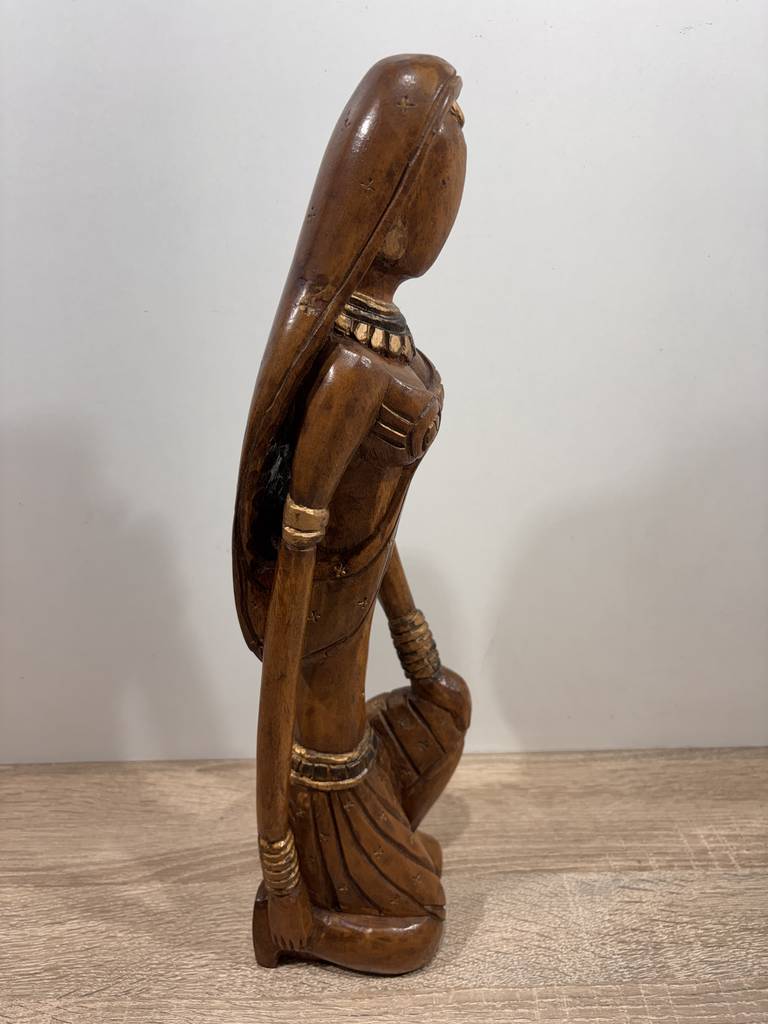 DONCELLA INDU MADERA TALLADA - Imagen 4
