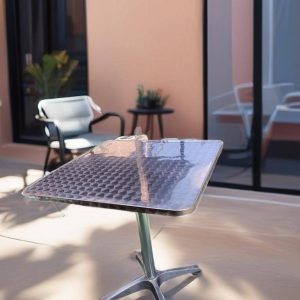 MESA ALTA METALICA /HOSTELERÍA
