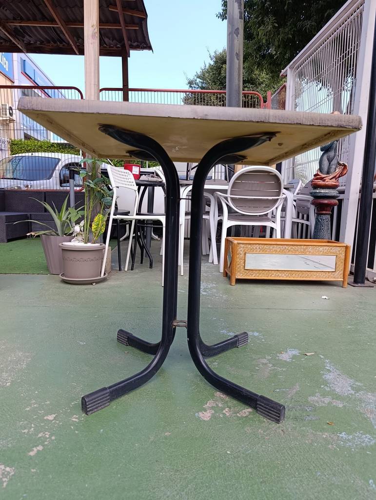 MESA AUXILIAR PARA TERRAZA/JARDIN - Imagen 4