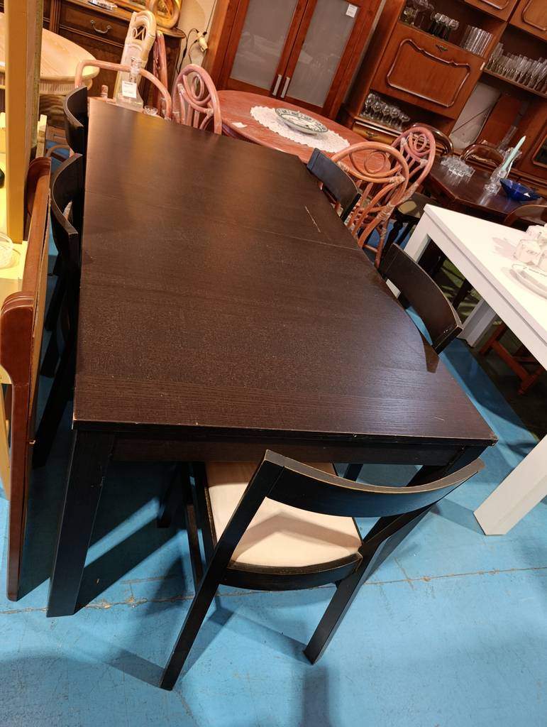 MESA COMEDOR EXTENSIBLE CON 5 SILLAS - Imagen 3