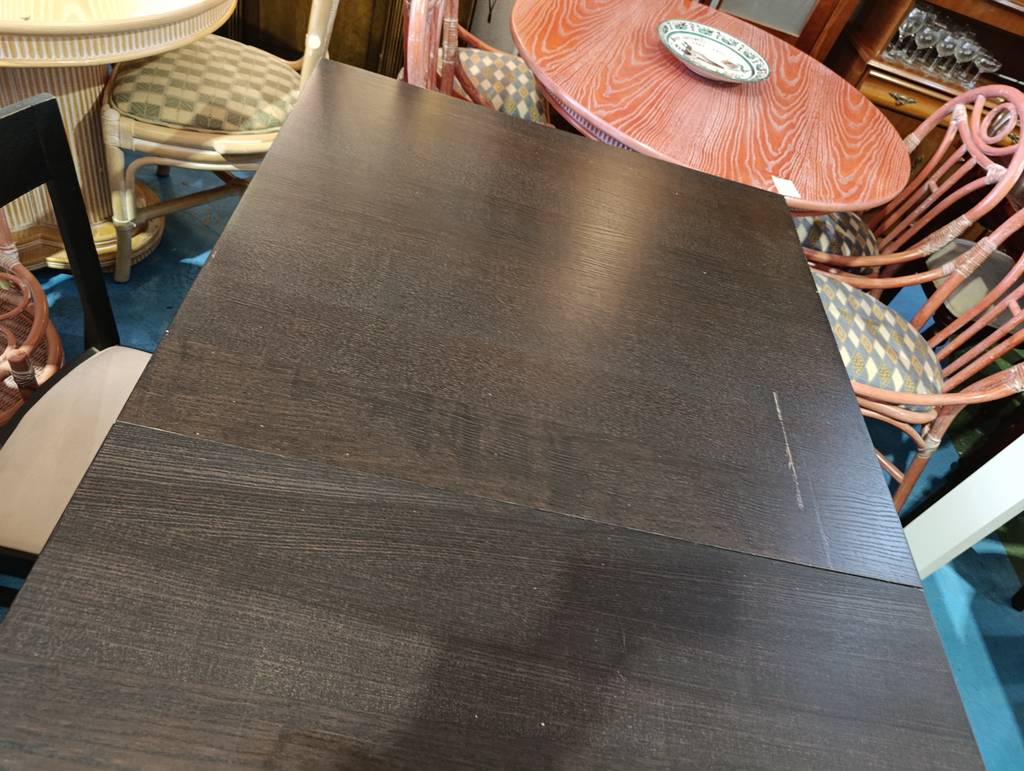 MESA COMEDOR EXTENSIBLE CON 5 SILLAS - Imagen 7