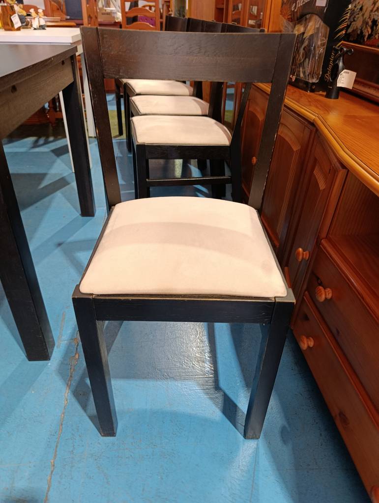 MESA COMEDOR EXTENSIBLE CON 5 SILLAS - Imagen 9