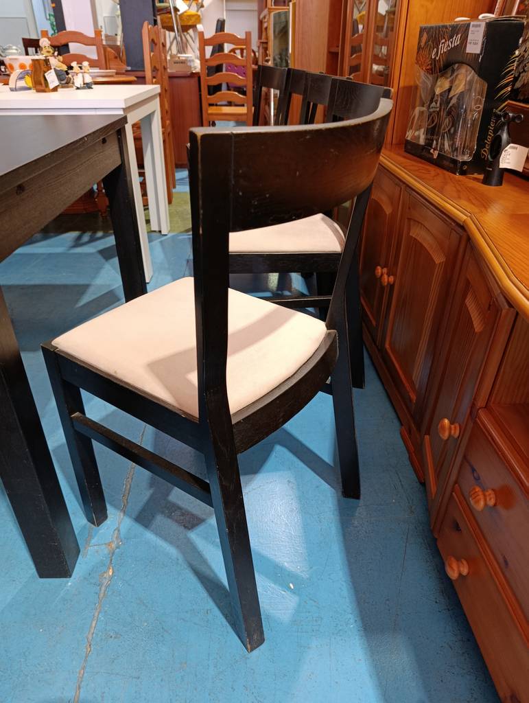 MESA COMEDOR EXTENSIBLE CON 5 SILLAS - Imagen 10
