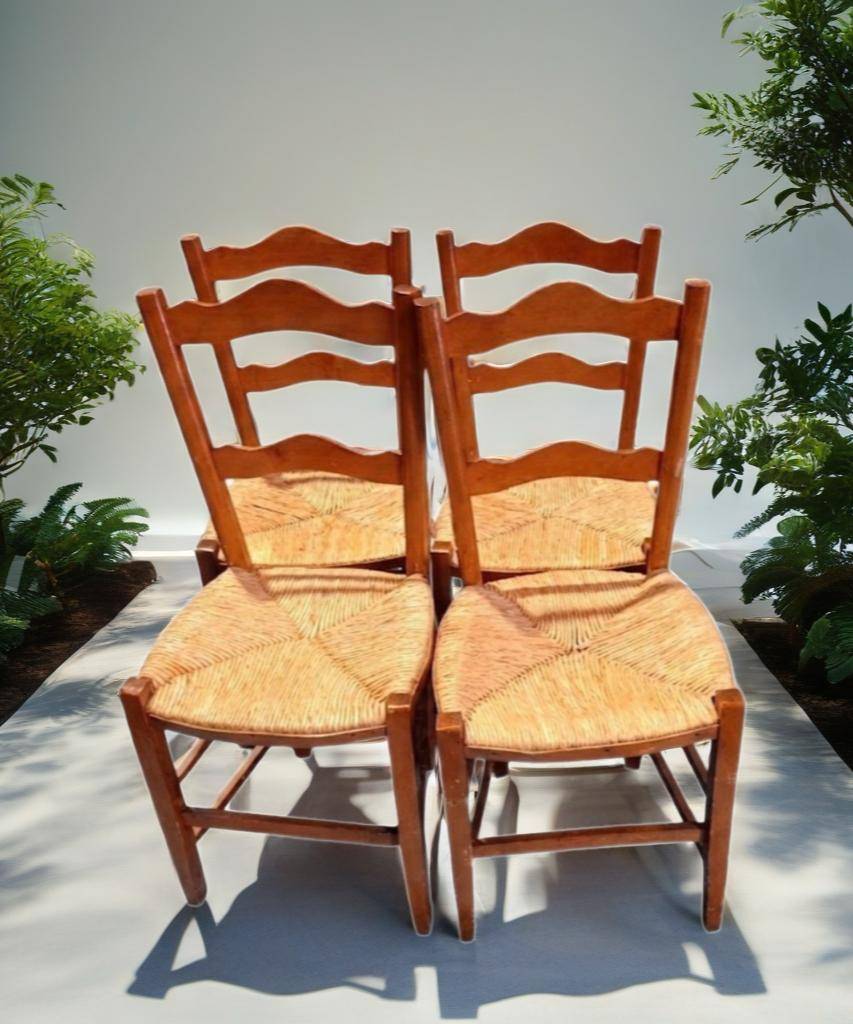 4 SILLAS RUSTICAS/ PROVENZAL