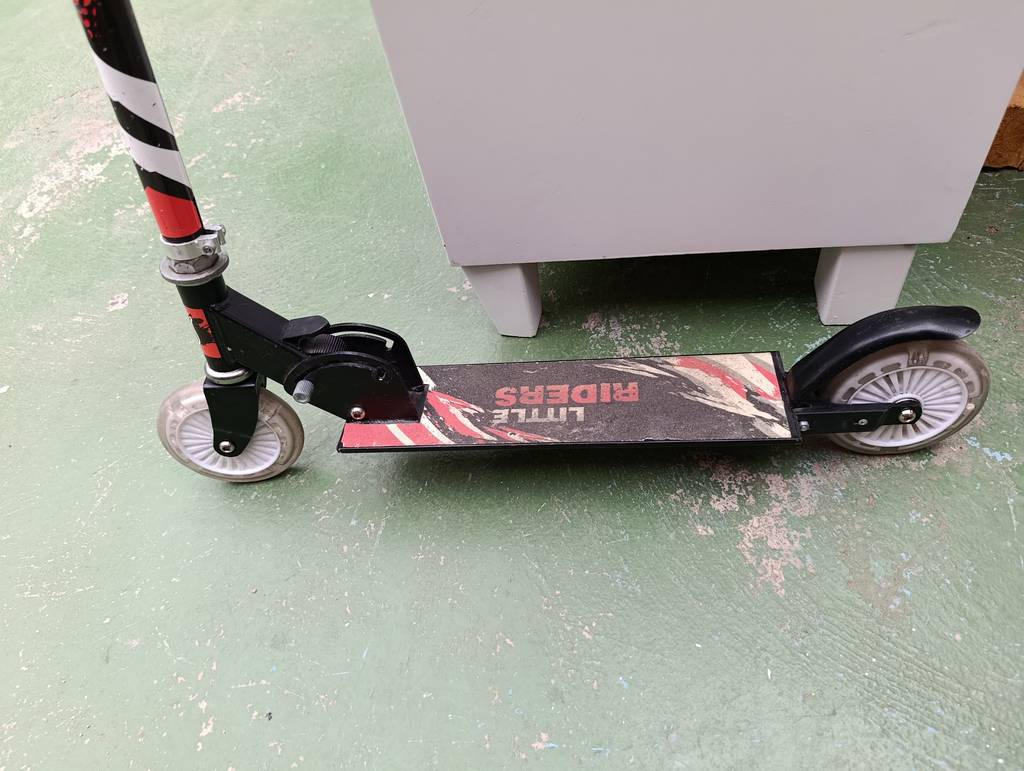 PATINETE INFANTIL PLEGABLE "Little Riders" - Imagen 4