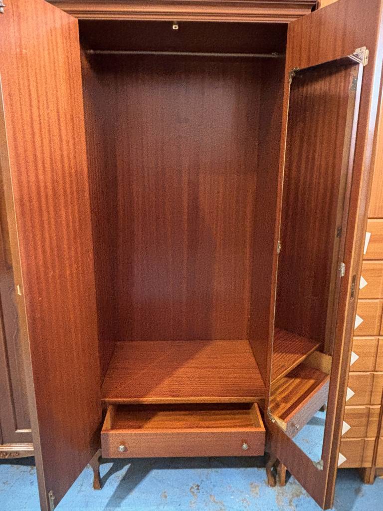 ARMARIO CLÁSICO MADERA MACIZA - Imagen 5