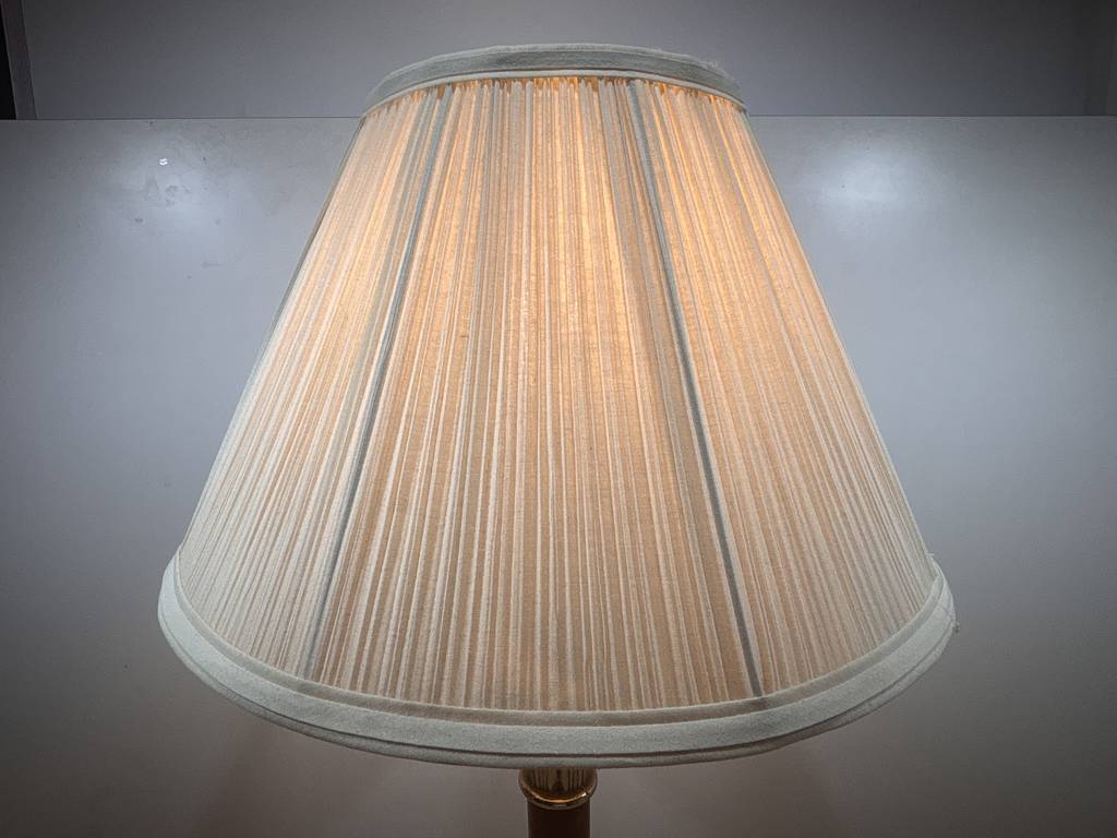 LÁMPARA DE MESA ESTILO NEOCLÁSICO - Imagen 6