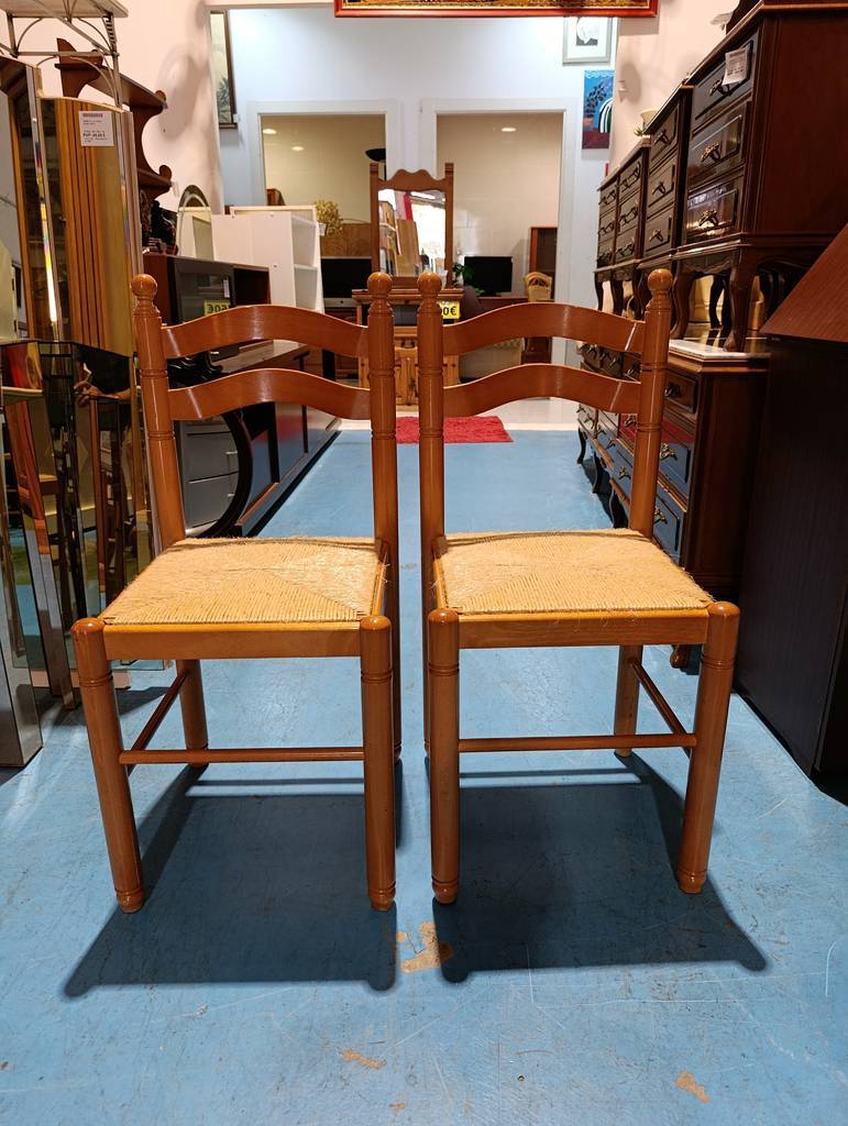 PAREJA DE SILLAS MADERA Y ENEA - Imagen 2