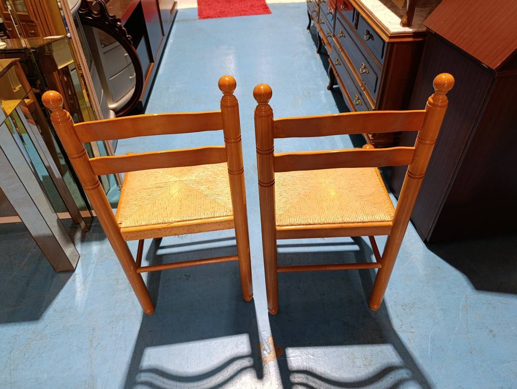 PAREJA DE SILLAS MADERA Y ENEA - Imagen 5