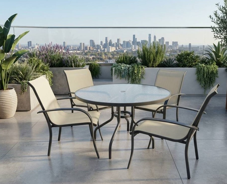 MESA CRISTAL DE TERRAZA Y 4 SILLONES