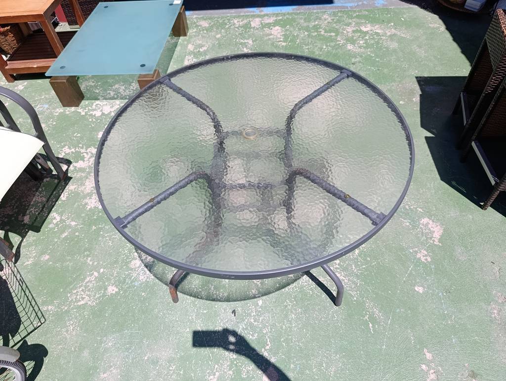 MESA CRISTAL DE TERRAZA Y 4 SILLONES - Imagen 4