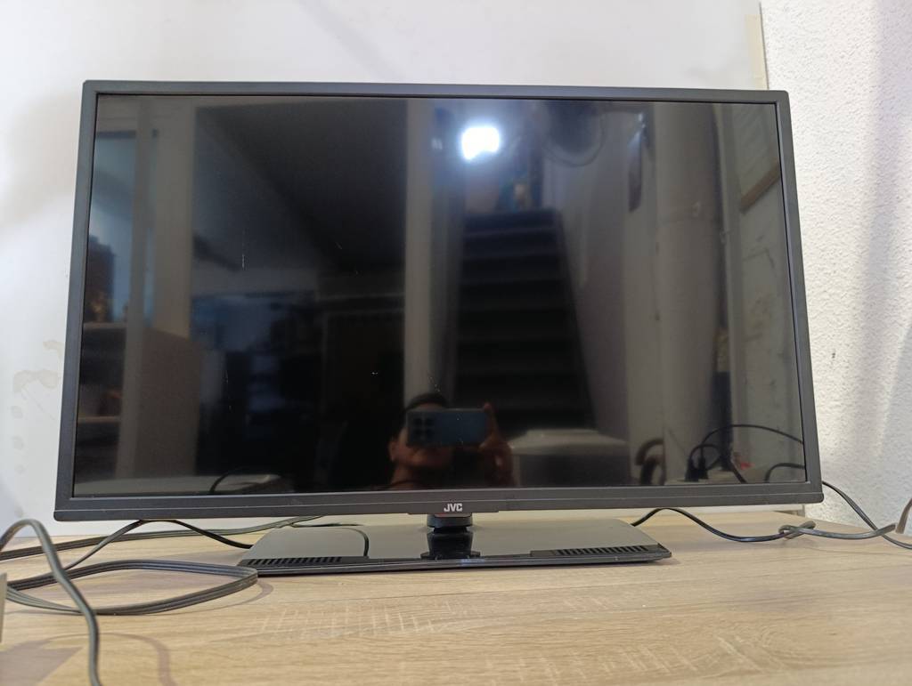 TV / MONITOR JVC 32” LED - Imagen 3