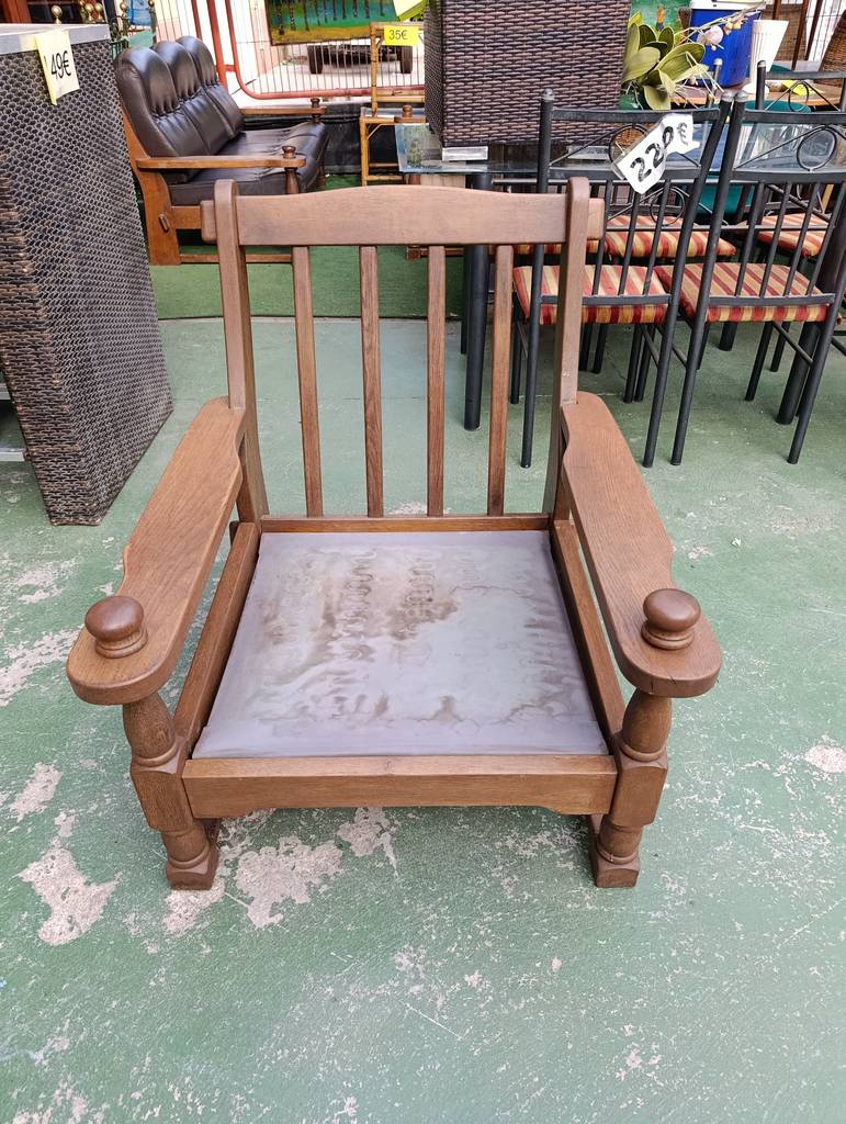 CONJUNTO DE SALON SOFÁ Y SILLÓN MADERA Y PIEL - Imagen 11