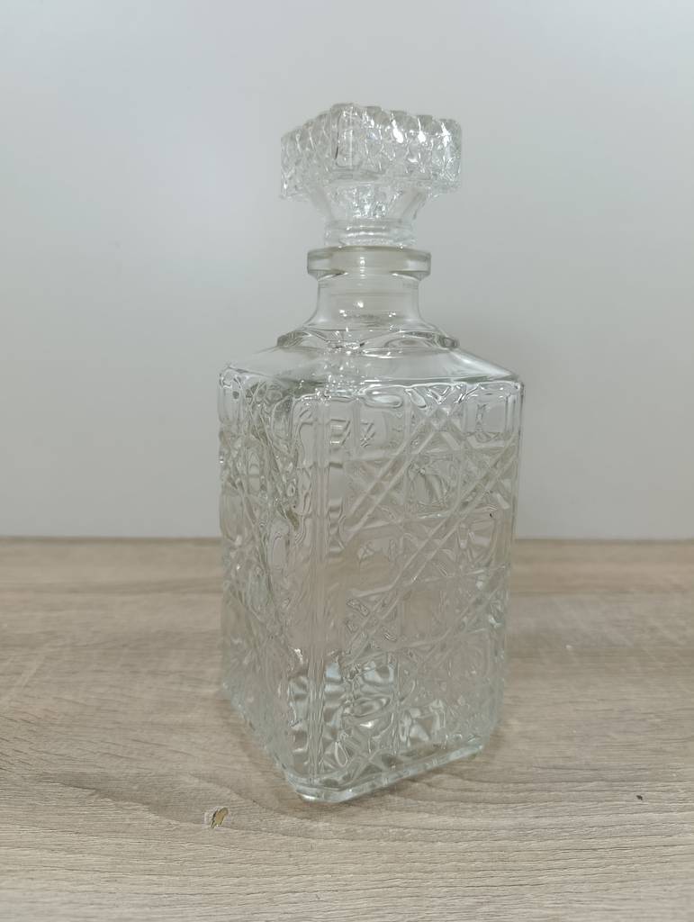 BOTELLA LICORERA CRISTAL TALLADO CUADRADA - Imagen 3