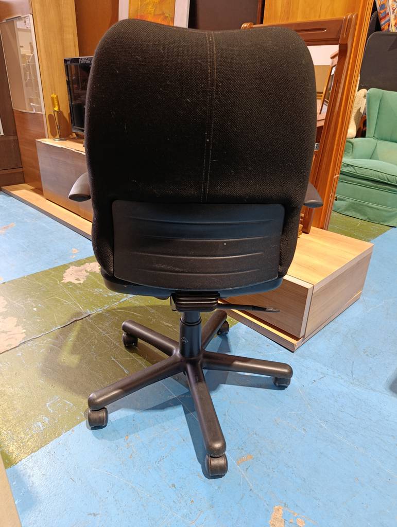 SILLA DE OFICINA ERGONÓMICA NEGRA - Imagen 5