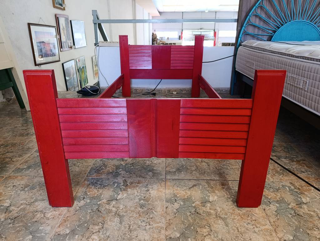ESTRUCTURA DE CAMA ROJA INDIVIDUAL - Imagen 3