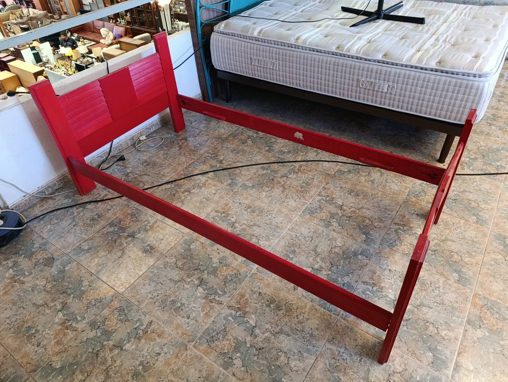 ESTRUCTURA DE CAMA ROJA INDIVIDUAL - Imagen 6