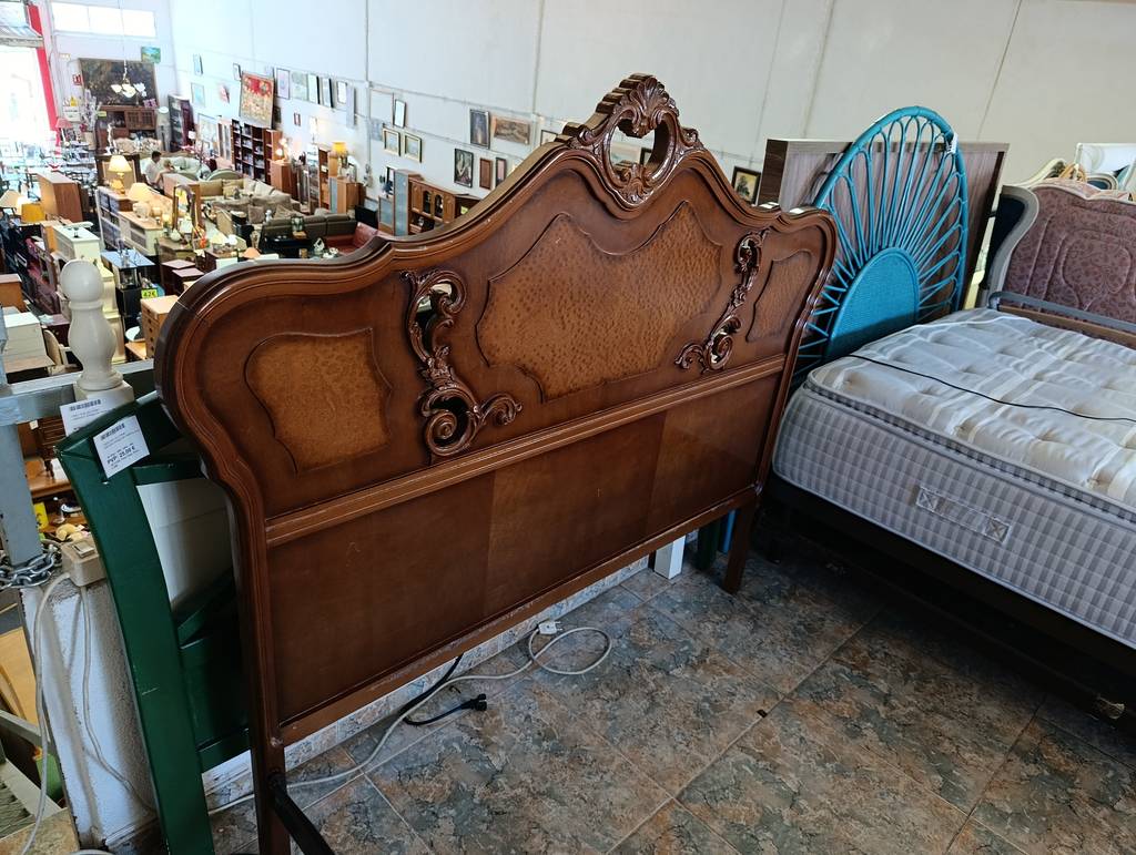 ESTRUCTURA DE CAMA VINTAGE 135CM - Imagen 8