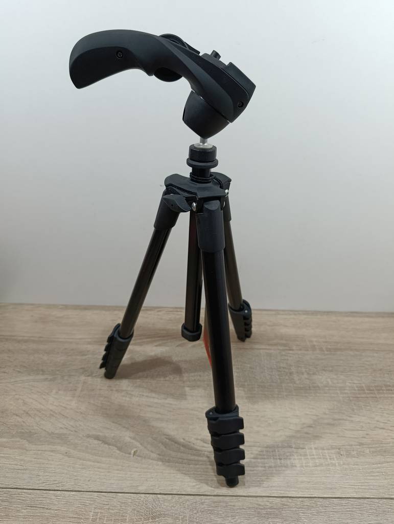 TRÍPODE MANFROTTO COMPACT (MKC3-H01) - Imagen 3
