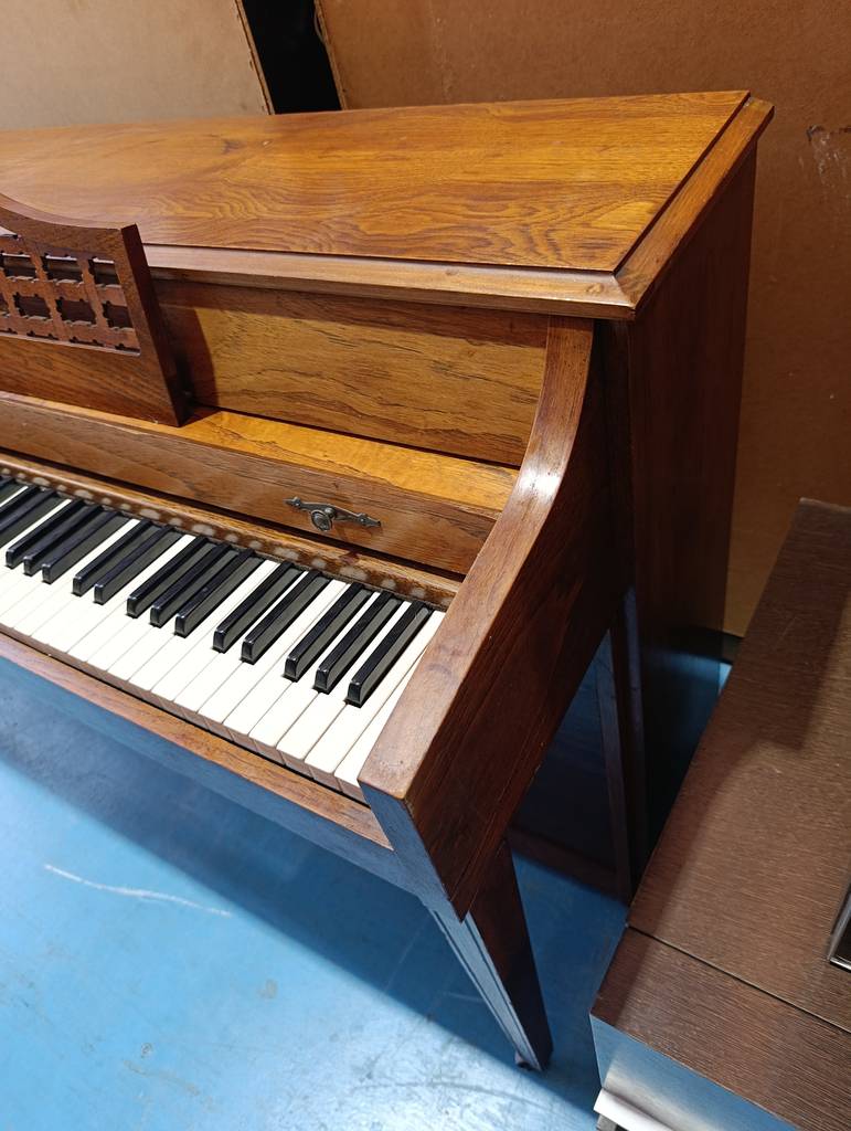 PIANO VERTICAL BALDWIN CON BANQUETA - Imagen 7