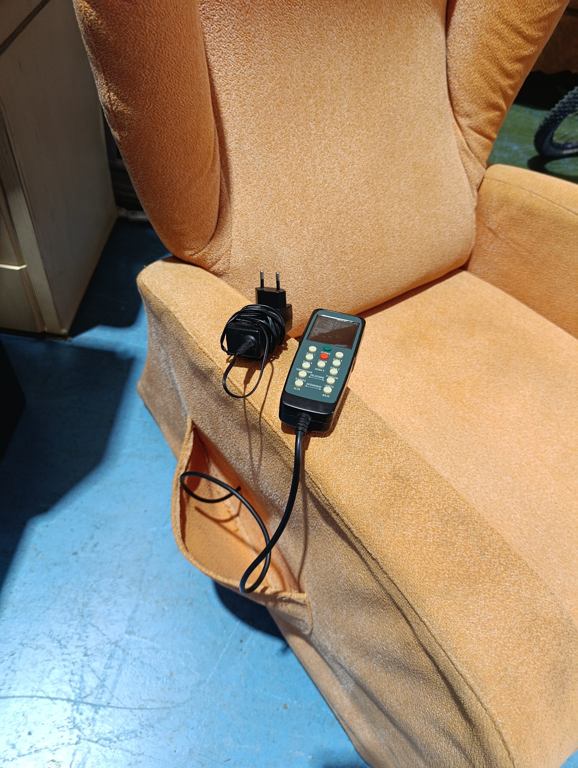SILLON RELAX ELECTRICO NARANJA - Imagen 3